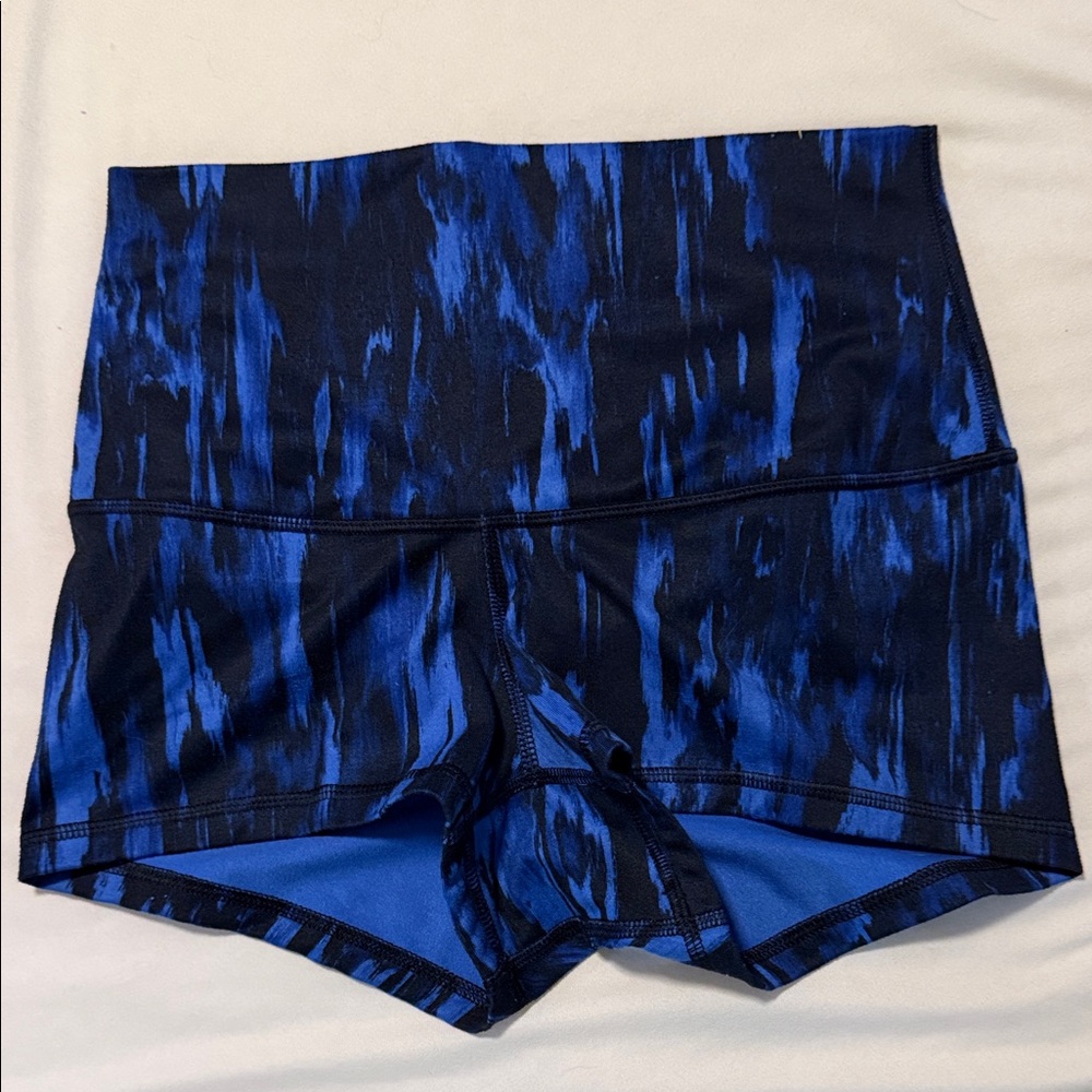 Lululemon Athletica High Waist Blue Patterned Shorts